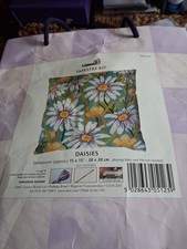 Dmc Daisies Cushion Front