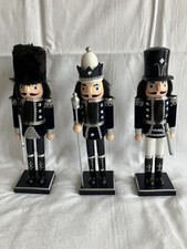 SET OF 3 33cm CHRISTMAS WOODEN NUTCRACKERS - 2 x SOLDIERS & 1 KING - DARK BLUE