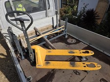 Jungheinrich Pallet Truck 2200kg Capacity Pump Truck