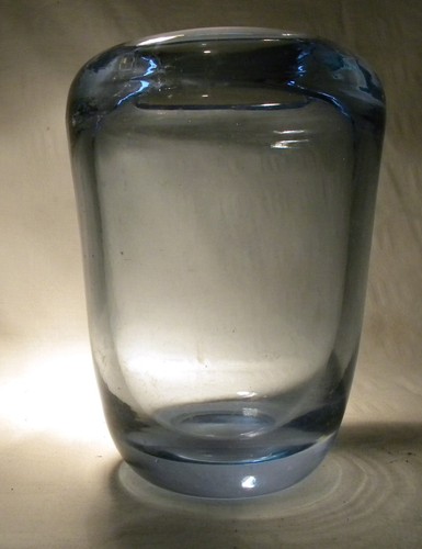 Whitefriars glass blue vase - blue,