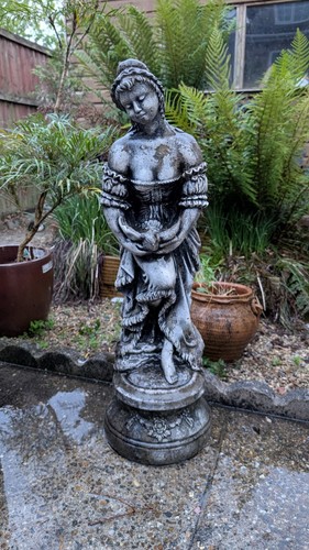 Garden angel with - dove, statue