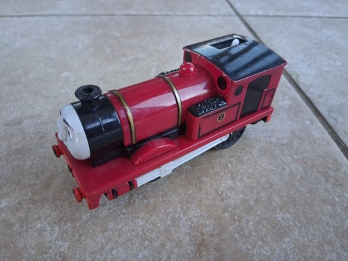 Thomas trackmaster red rheneas - thomas,