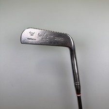 Ben Sayers Golf Right handed Benny Putter. 35” Long