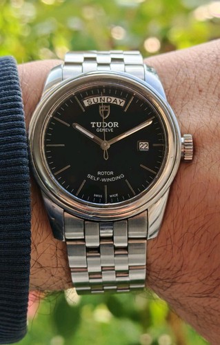 Tudor glamour date day 56000 - glamour, date+day