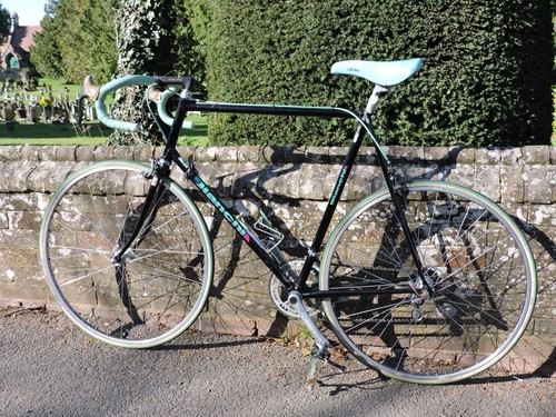 Bianchi road bike - road,
