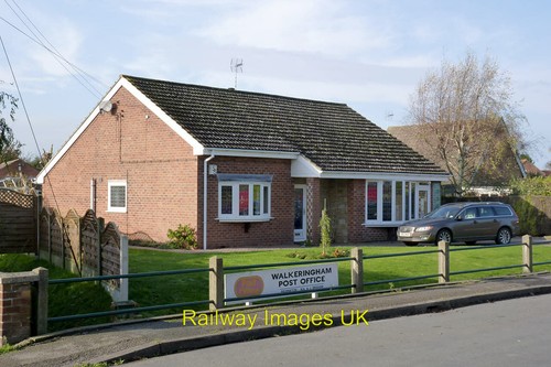 Photo walkeringham post - photo,