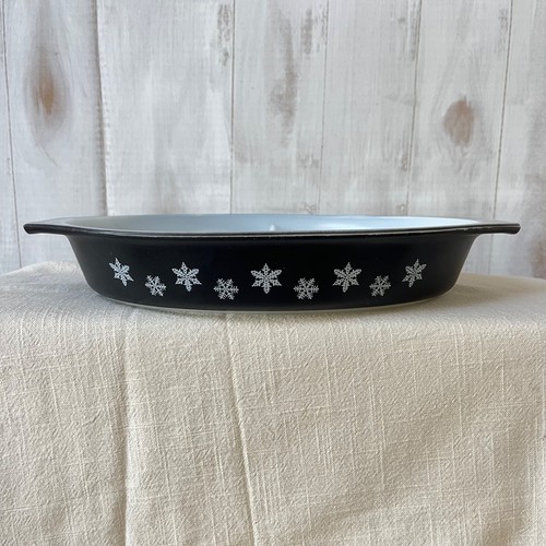 Vintage pyrex gaiety snowflake - pyrex,