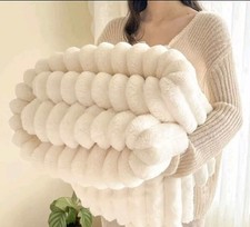 Super Soft faux Fur Ribbed Fleece Throw Blanket, Ideal for Bed, Sofa or Chair