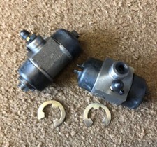 2 x Reliant Scimitar  Rear Wheel Cylinders  -  91727