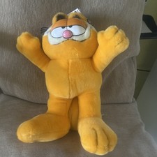 Garfield The Cat Plush With Tags 32 Cm High.