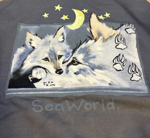 Vintage seaworld wolf graphic - vintage,