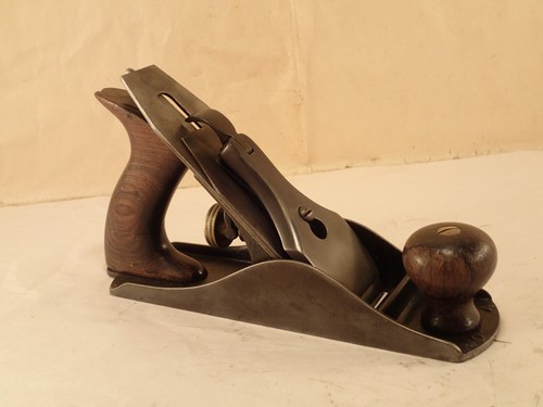 Antique stanley bailey 4 - no.,