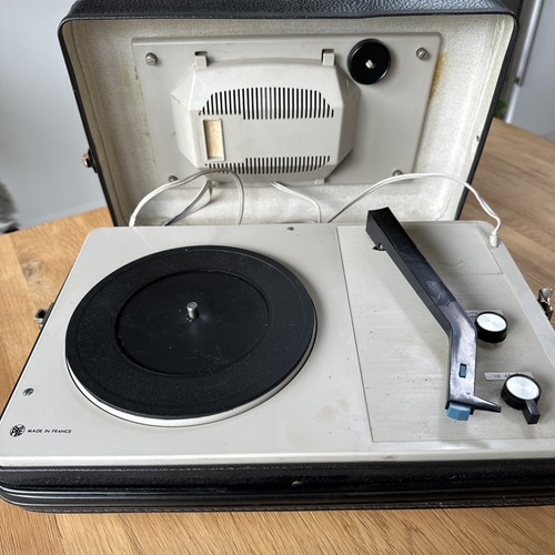 Pye suitcase record player - record,