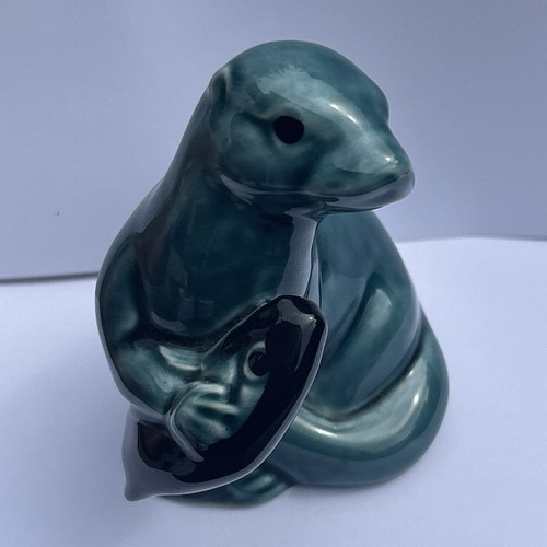 Vintage poole pottery otter - vintage,