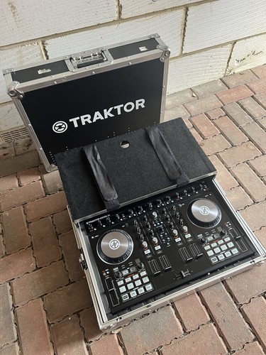 Traktor mk2 with original - s4,
