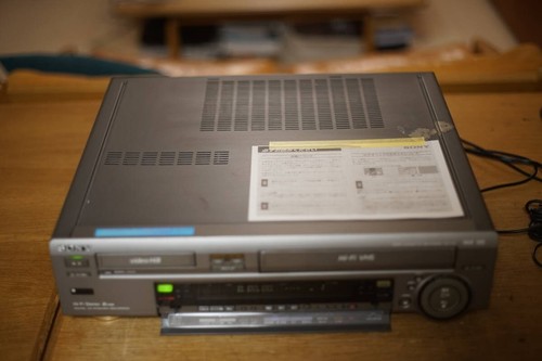 Sony vhs hi8 double deck - wv-h5,