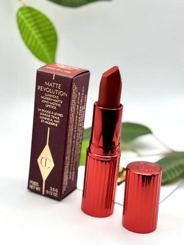 New charlotte tilbury matte - new,