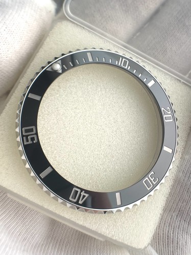 Complete bezel set and insert - complete,