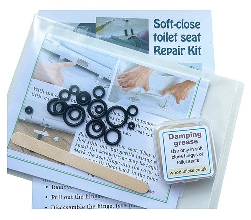Toilet seat soft close hinge