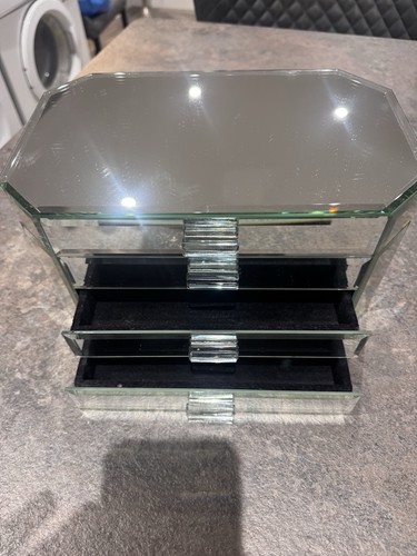 Large mirrored glass jewellery - large,