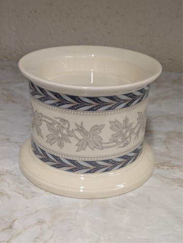 Wedgewood interiors pedestal - wedgewood,