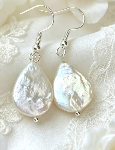 White baroque freshwater - white,