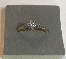 Ladies 18ct Yellow Gold  Illusion Set Diamond  Ring Size M