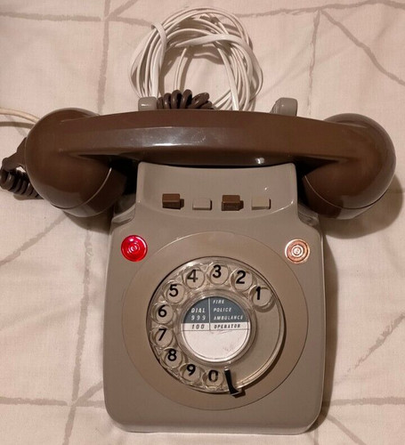 Vintage telephone 740 - bt,