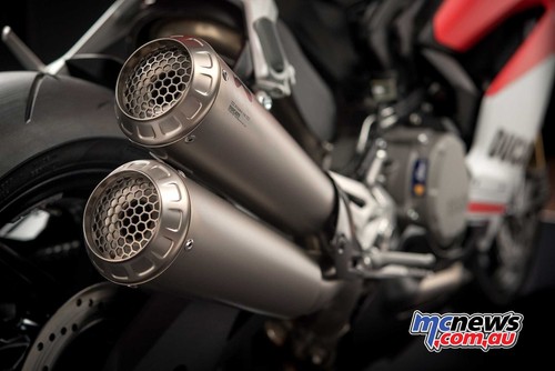 Ducati 959 akrapovic exahust - akrapovic,