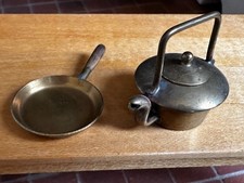 Dolls house miniature 1:12