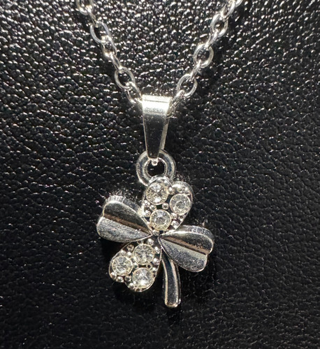 Women necklace clover flower - women's,