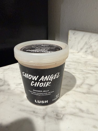 Lush snow angel choir super - snow,