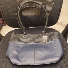 NWT Tignanello Perfect Pockets