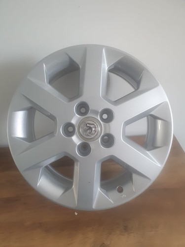 Vauxhall astra alloy wheel 16 - astra,