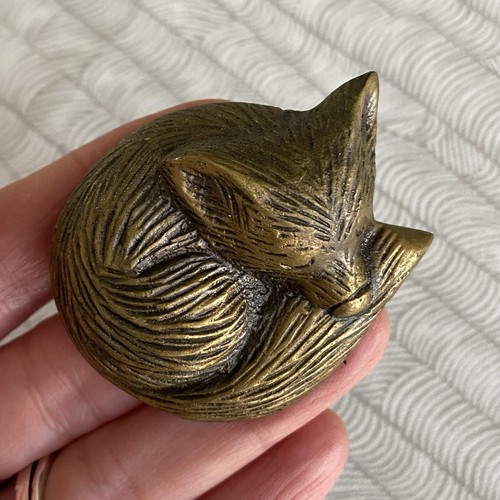 Anthropologie sleeping fox - sleeping,