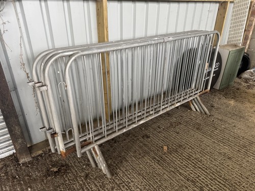 Steel link safety barriers - steel, x4