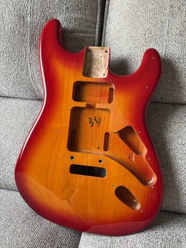 Squier fender stratocaster - squier,