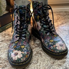 Vintage 90’s Dr. Martens