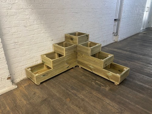 Extra large tiered corner - extra,