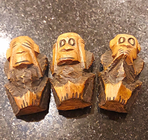 Set hand carved wooden - of,