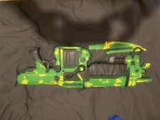 Gears of War Retro Lancer Green Camo Limited Edition