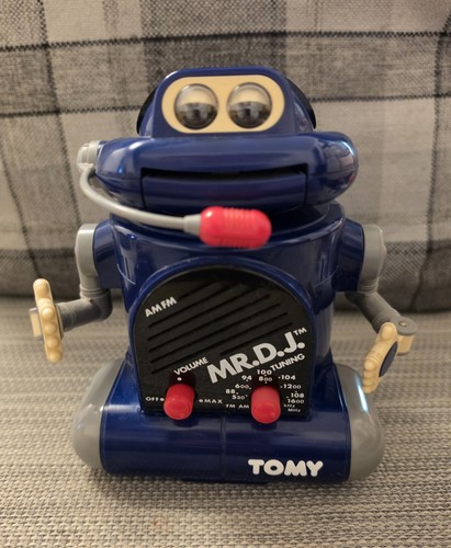 Tomy dancing robot - dancing, radio