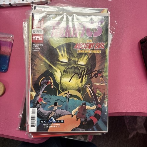 Terrifics signed comic - comic, in