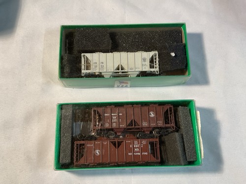 Bowser scale wagons - bowser,