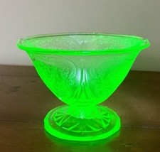 Vintage Footed Art Deco Uranium Green Glass Patterned Dessert Bowl.