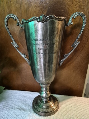 Vintage trohpy cup grand - cup,