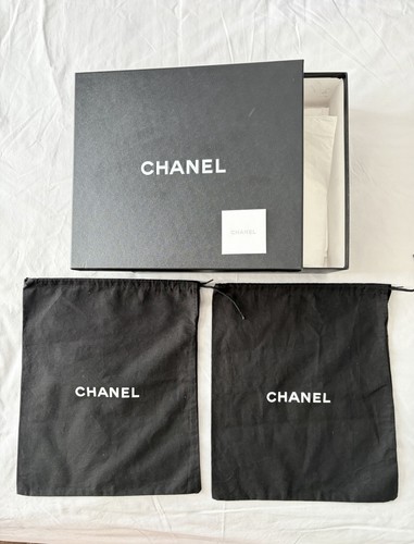 Original chanel box with dust - chanel,