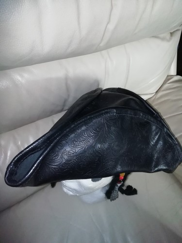 Leather vintage tricorn pirate - leather,