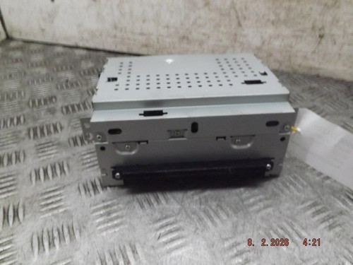 Volvo v70 radio stereo head - v70,