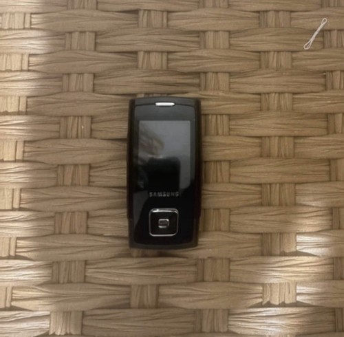 Samsung vintage slider phone - vintage,
